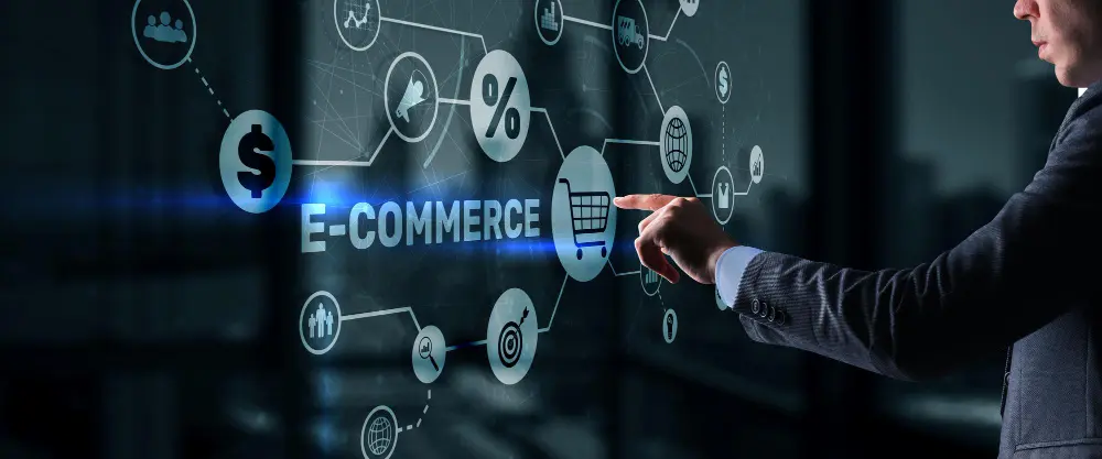 Homem tocando em holograma de integração e-commerce com ícones corporativos ilustrados flutuando