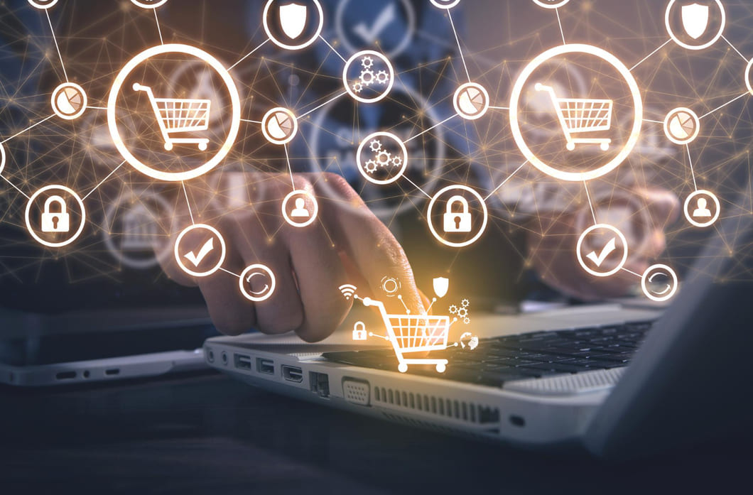 ilustracao-com-icones-de-estrategia-omnichannel-e-commerce-em-tons-de-azul-e-dourado